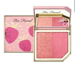 Too Faced Fruit Cocktail Blush Duo in Strobeberry
